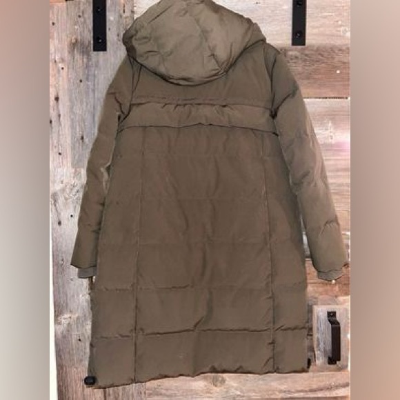 DKNY Winter Parka - Picture 2 of 3